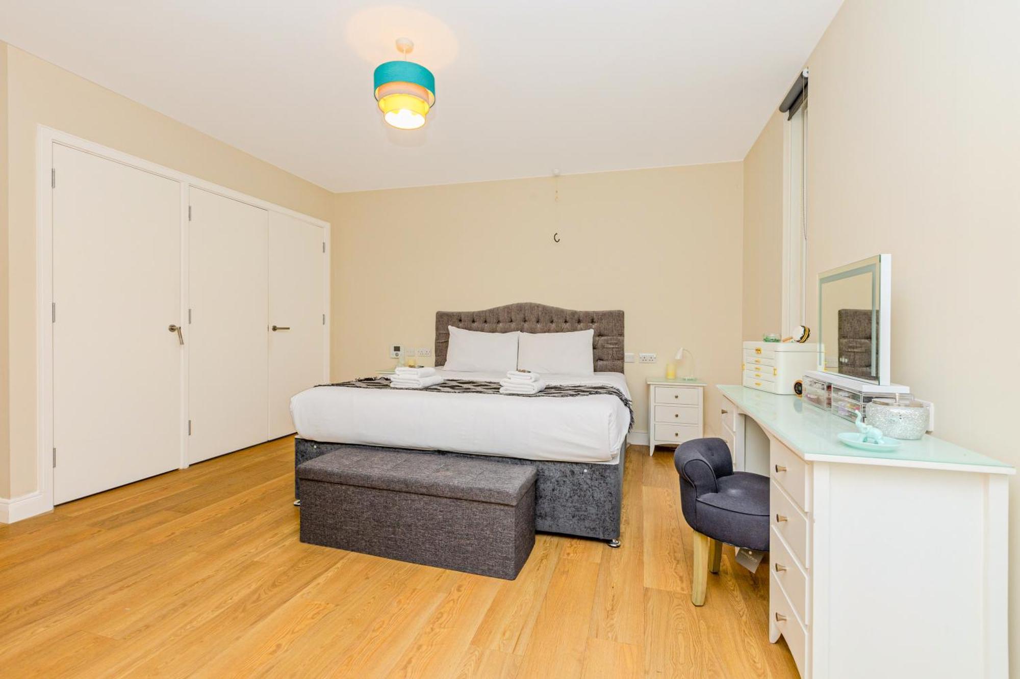 Appartamento 1br Flat W Balcony, 10min Elephant&castle Londra