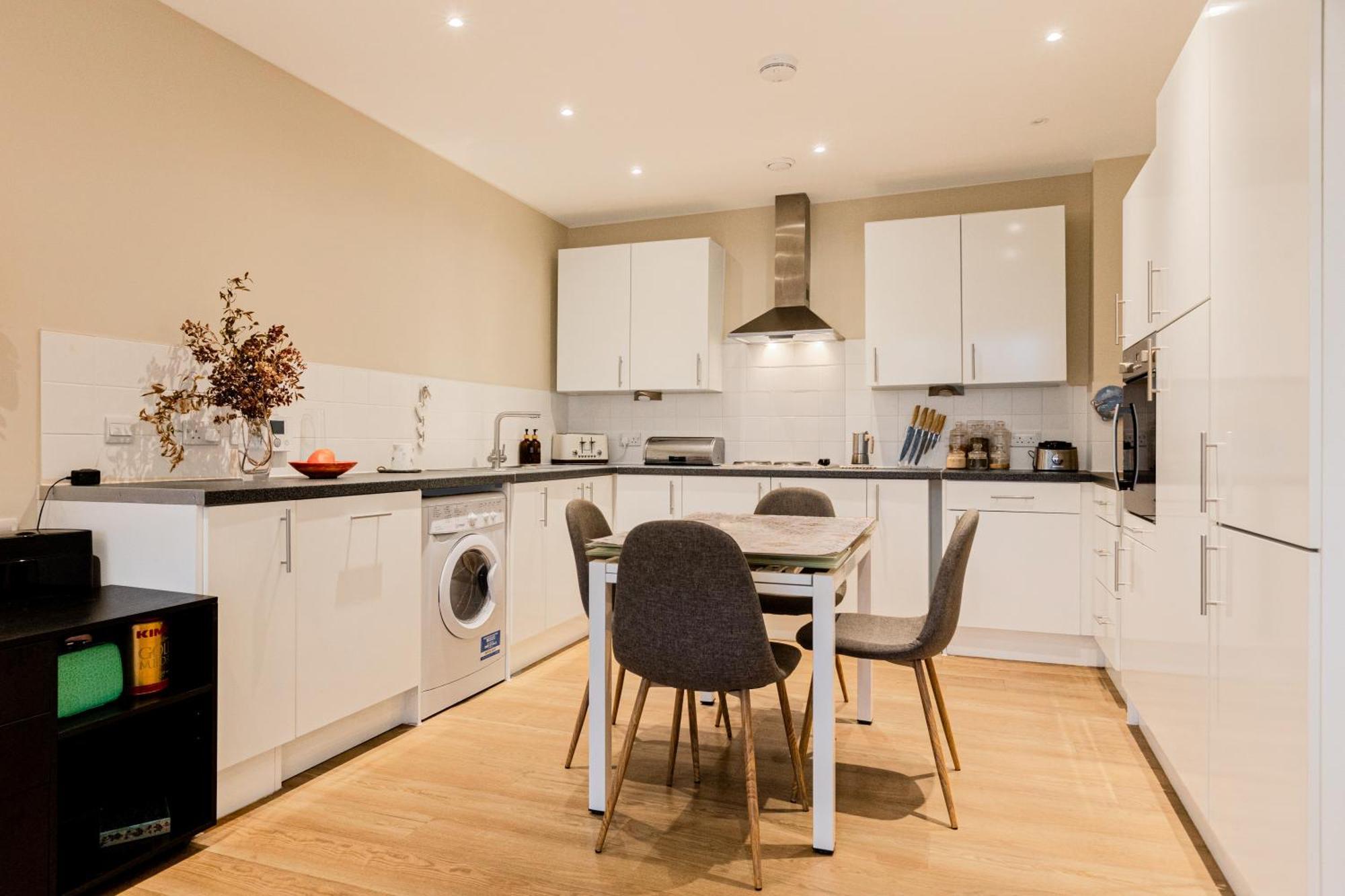 Appartamento 1br Flat W Balcony, 10min Elephant&castle Londra